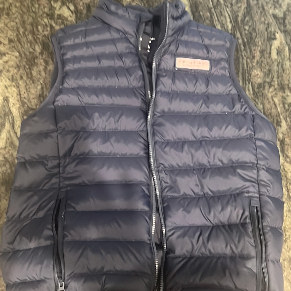 Vineyard vines boys size med vest